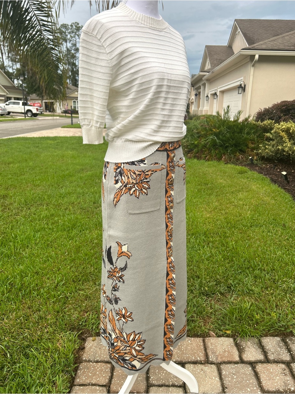 NWT🌷FARM Rio Stained Glass Beauty Printed Scalloped Hem Knit Midi Skirt - Picture 6 of 13